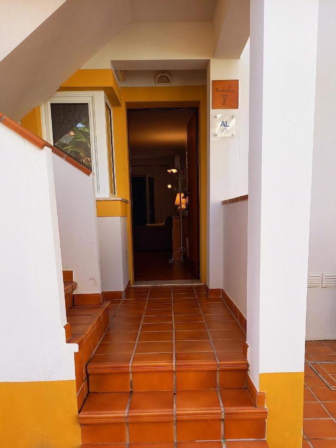 Aparte Wohnung Mit Sudterrasse Am Park 塔维拉 外观 照片