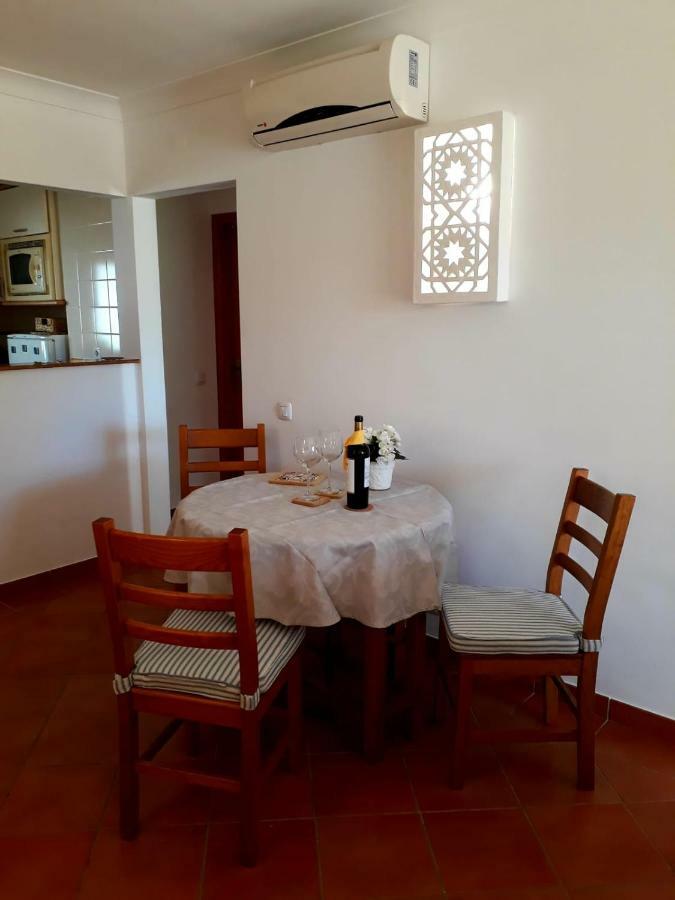 Aparte Wohnung Mit Sudterrasse Am Park 塔维拉 外观 照片